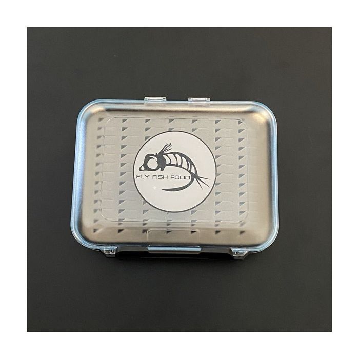 Коробка для мушек Adamsbuilt FLY FISH FOOD LOGO FLY BOX, CLEAR DOUBLE SIDED - MED, NYMPH F
